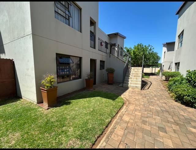 2 BEDROOM HOUSE FOR SALE IN MELODIE